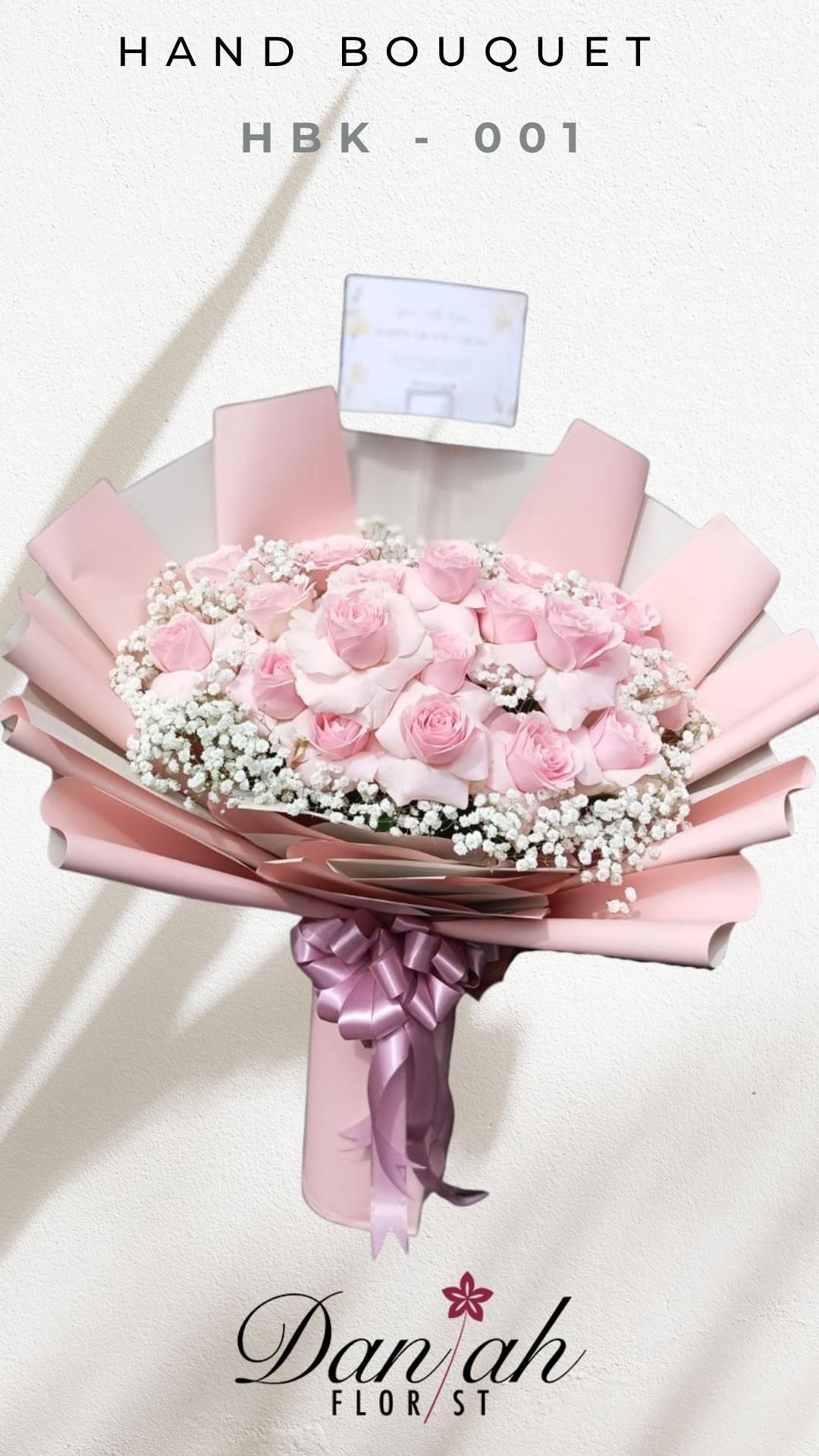 Buket Bunga Hari Guru Karawang - Hand Bouquet Cantik untuk Guru dari Daniah Florist