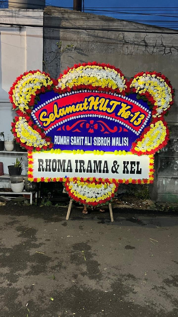 Karangan bunga ucapan Daniah Florist di Karawang Timur