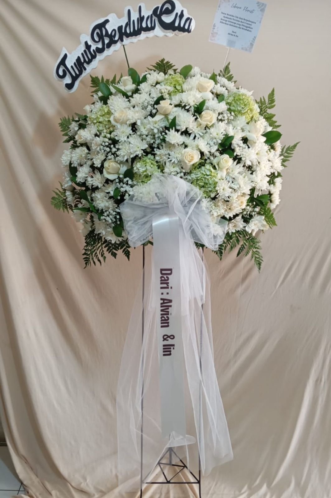 Standing flower belasungkawa bunga segar kirim Cilamaya Kulon